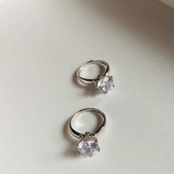 5cts Zirconia 925 Silver Ring - Picture 7 of 8